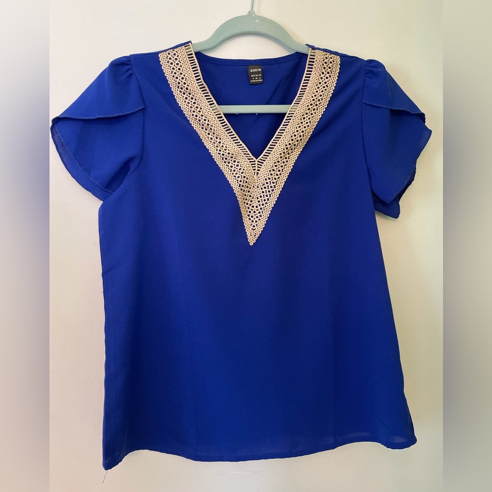 Blue lace top